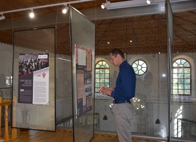 Bezsenne głowy, co dżwigają korony - otwarcie wystawy